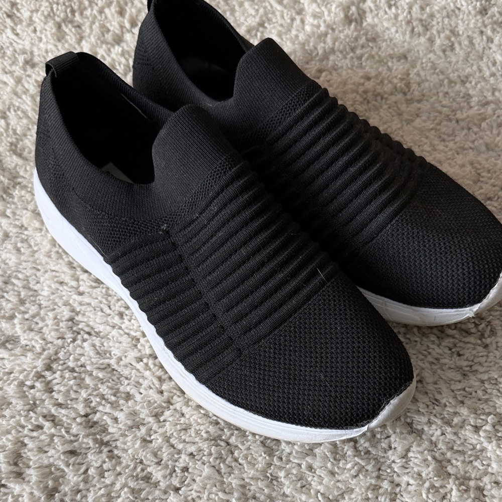 Steve Madden “Lillian” Black Slip-On Women's Sneakers